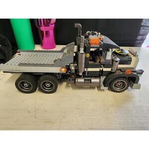 LEGO Batman Flatbed Truck Building Set